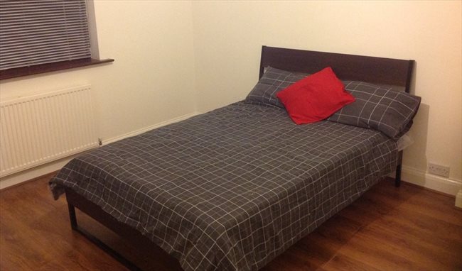 Room to rent in Norbury - Double room House Share Zone 3 (Couples 750 PCM) - Image 3