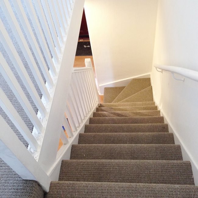 Room to rent in Stratford - King Size Room very close to Stratford station / Westfield - Image 4