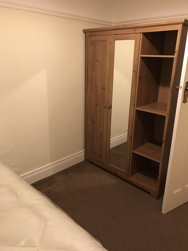 Room to rent in Fenham - Double room - Image 4