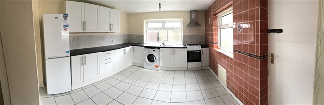 Room to rent in Fenham - Double room - Image 5