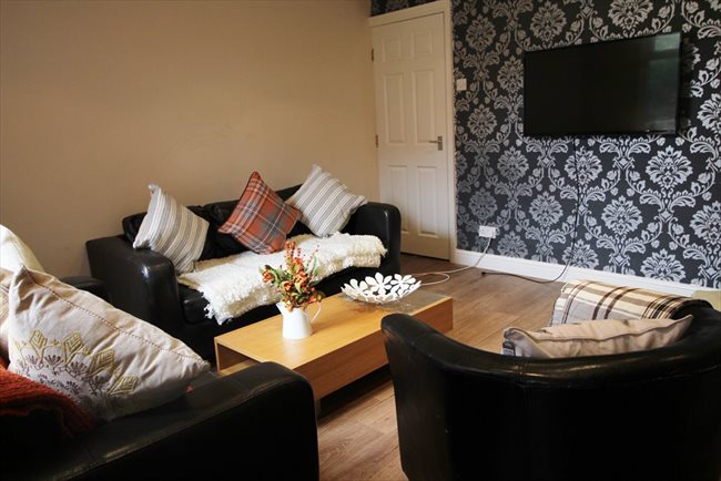Room to rent in Headingley - Modern and Central Headingley Student House Share Available from 1st July BILLS INCLUDED - Image 7