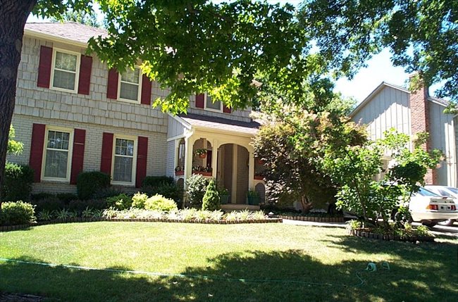 Room for rent in Overland Park - Fully furnished, All Utilities, HouseKeeper, Exercise Equipment and HS Internet Included - Image 2