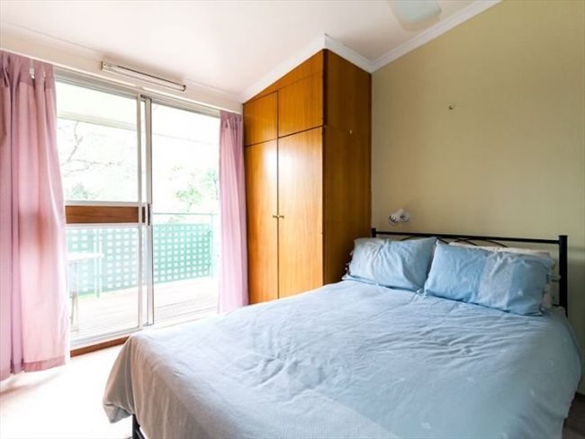 Room to rent in Araluen - Large House for Easy Going Professionals - Image 3