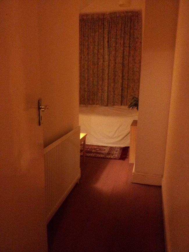 Room to rent in Abington - Lovely room in Abington - Image 2
