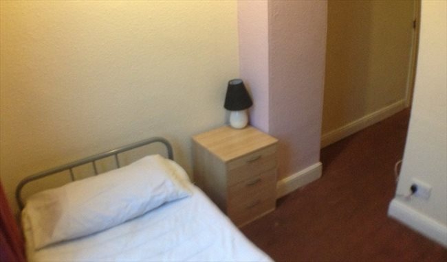 Room to rent in Abington - Lovely room in Abington - Image 4