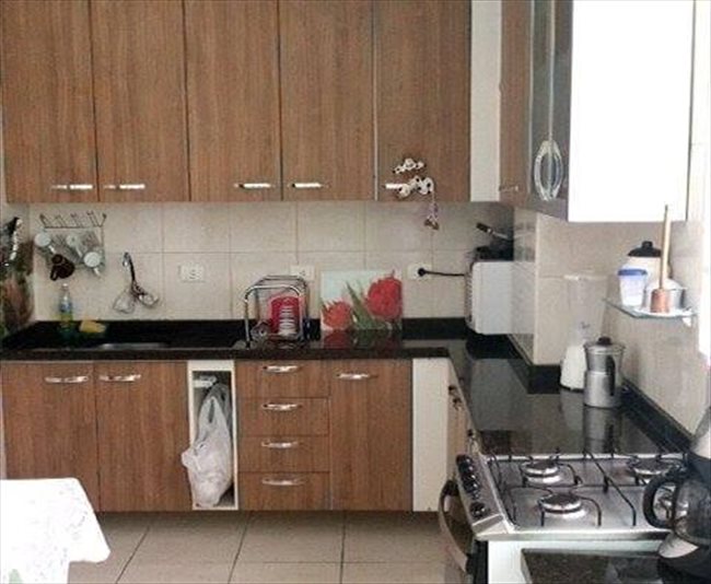 Aluguel kitnet e Quarto em Curitiba - Temos quarto vago por 700 | EasyQuarto - Image 3