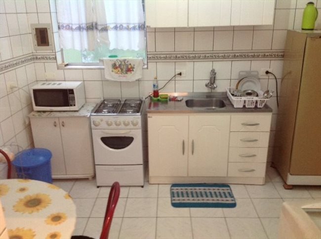 Aluguel kitnet e Quarto em Curitiba - Temos quarto vago por 700 | EasyQuarto - Image 5