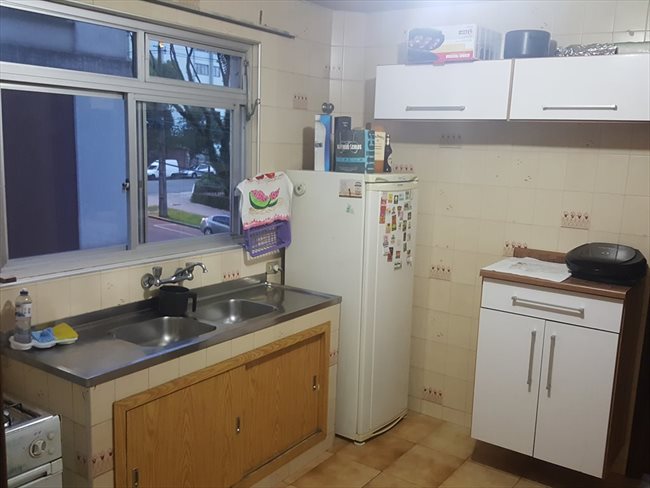 Aluguel kitnet e Quarto em Curitiba - Apartamento Agua Verde - Perto de Tudo | EasyQuarto - Image 6