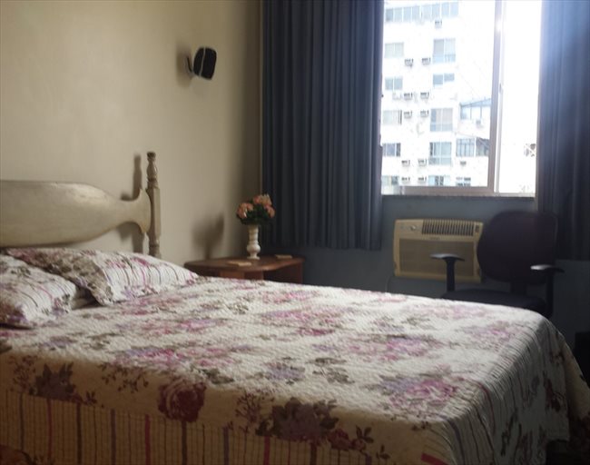 Aluguel kitnet e Quarto em Copacabana - Quarto casal aconchegante; | EasyQuarto - Image 1