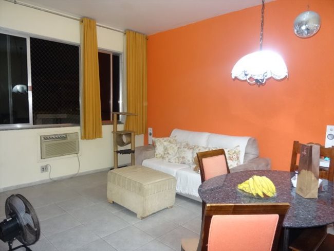 Aluguel kitnet e Quarto em Copacabana - Quarto casal aconchegante; | EasyQuarto - Image 2