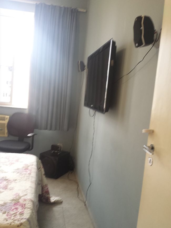 Aluguel kitnet e Quarto em Copacabana - Quarto casal aconchegante; | EasyQuarto - Image 3