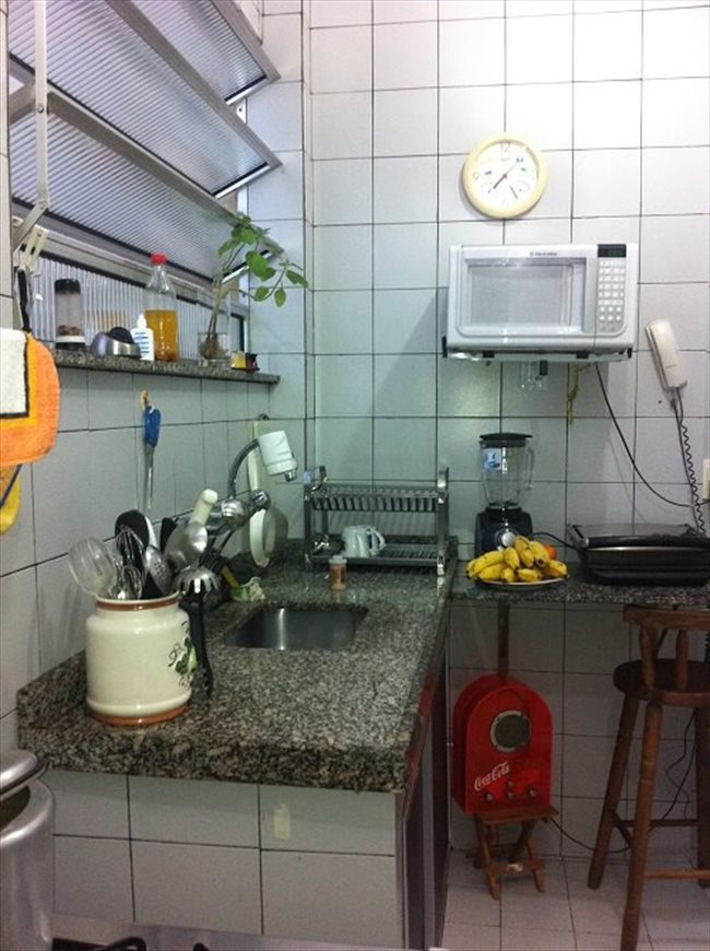 Aluguel kitnet e Quarto em Copacabana - Quarto casal aconchegante; | EasyQuarto - Image 7