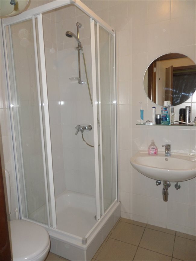 Koten te huur in Brussel-Bruxelles - super toffe studio met eigen keuken en badkamer, vlakbij Uz en VUB Jette | EasyKot - Image 3