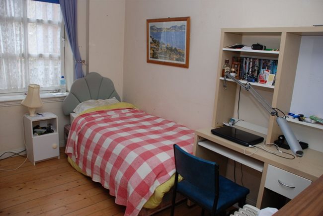 Room to rent in Craigmillar - Edinburgh Single Room To Rent - Image 1