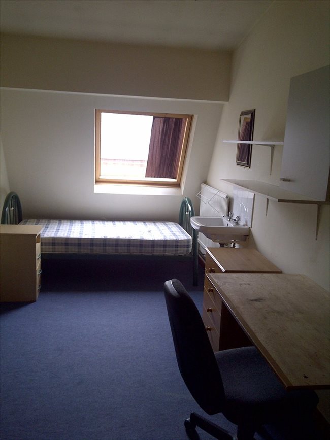 Room to rent in Preston - UCLAN Students - Image 5