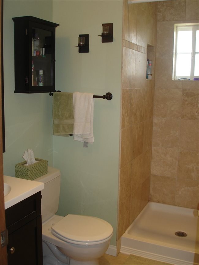 Room for rent in Moorpark - Cute 3 bedroom house, looking for a 3rd housemate - Image 3