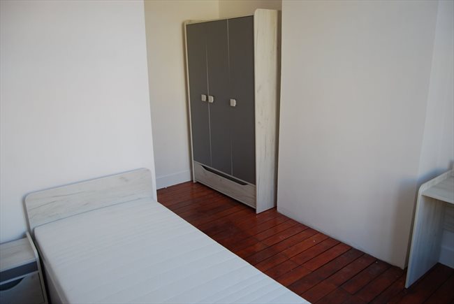 Colocation à Rue Frans Binjé, Schaerbeek - Chambre étudiante/stagiaire dans triplex (Ch.2) | Appartager - Image 1