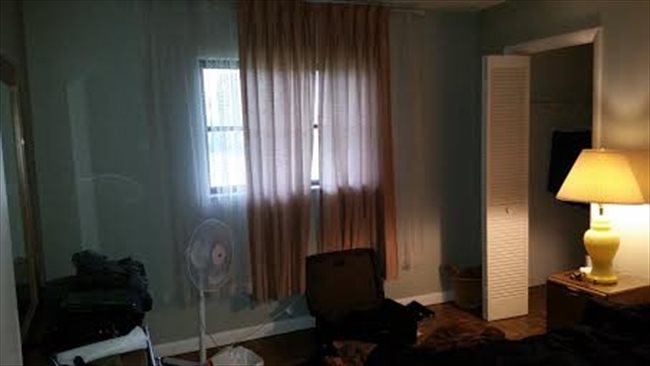 Room for rent in North Ocean Drive, West Palm Beach - SINGER ISLAND (FL) SECURE ROOM WITH BATH, NEXT TO BEACH - Image 1