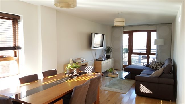 Room to rent in Carlton Drive, London - **Fantastic Very Large Double Room in New 2 Bedroom Flat - Putney** - Image 1