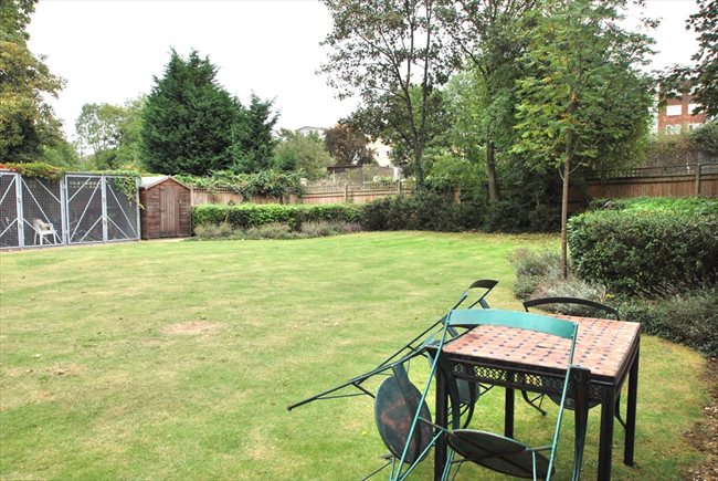 Room to rent in Carlton Drive, London - **Fantastic Very Large Double Room in New 2 Bedroom Flat - Putney** - Image 2