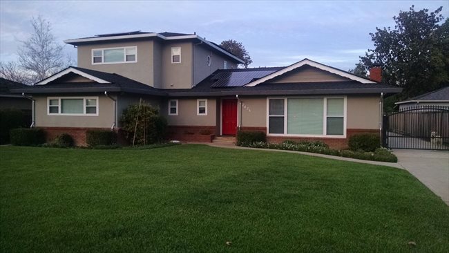 Room for rent in Cottle Avenue, Central San Jose - Large Room Available In Willow Glen (San Jose) - Image 1