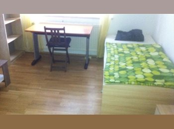 EasyWG AT - GRAZ:  16m2-Zimmer in 3-er WG - Tiere erlaubt  , Graz - 290 € pm