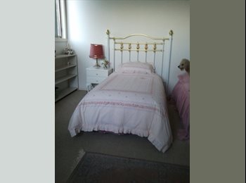 EasyRoommate AU - Lovely Room in Bright, Clean Home, Hobart - $190 pw