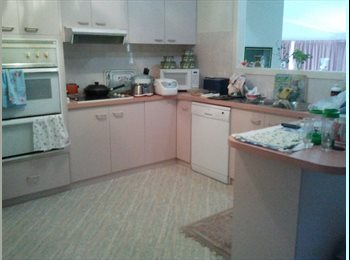 EasyRoommate AU - Quality, Sunny Room , Hobart - $190 pw