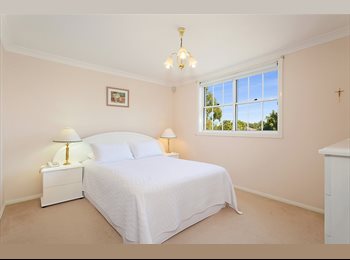 EasyRoommate AU - Large furnish flat, 1minute walk to Petersham train station,shops, Camperdown - $175 pw