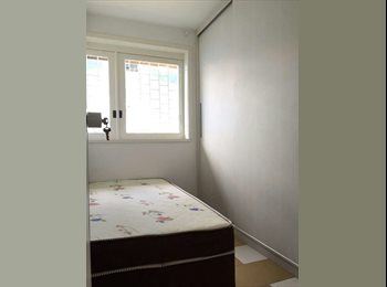 EasyQuarto BR - QUARTOS para Homens e Mulheres Mobiliado, Curitiba - R$ 350 Por mês