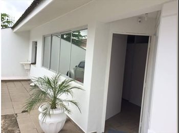 EasyQuarto BR - quartos feminino no jardim das americas , Curitiba - R$ 400 Por mês