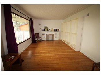 EasyRoommate CA - Banff Trail Rooms for Rent, Calgary - $630 pcm