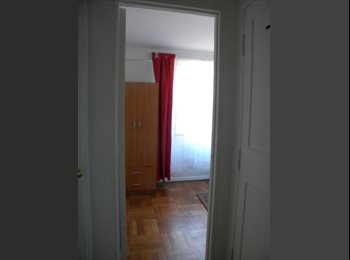 CompartoDepto CL - Pieza amoblada a estudiante o profesional joven, Santiago Centro - CH$ 200.000 por mes