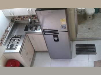 CompartoApto CO - COMPARTIMOS APARTAMENTO AMOBLADO, Medellín - COP$0 por mes