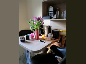 EasyWG DE - Zentral, grün und ruhig: Zimmer in Barmbek-Süd für Ü35, Hamburg - 345 € pm