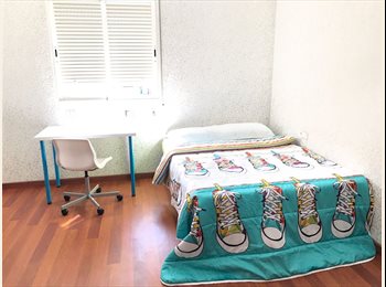 EasyPiso ES - Beautiful fully renovated student rooms in Plaza de Colon, Cordoba, Spain, Córdoba - 230 € por mes