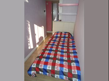 EasyRoommate HK - Flat share in Yau Ma Tei, Yau Ma Tei - HKD6,500 pcm