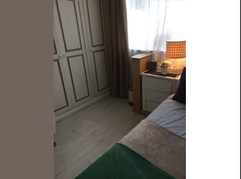 EasyRoommate IE - Comfortable, clean Single Room & Breakfast, all bills included, Dublin - €630 pcm
