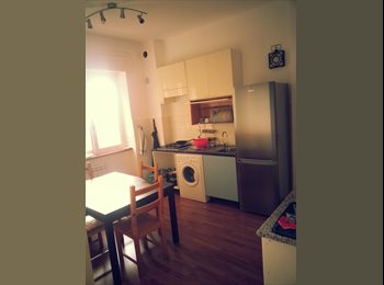 EasyStanza IT - Affitto stanze, Genova - € 230 al mese