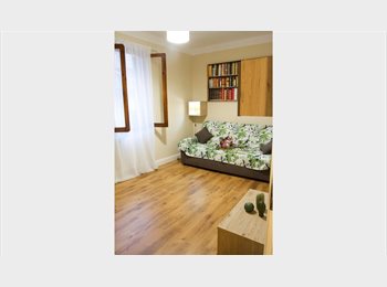 EasyStanza IT - REGGIA, Prato - € 350 al mese