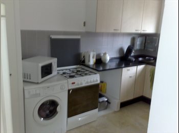 EasyKamer NL - leuke goedkope chique kamer, Lelystad - € 300 p.m.