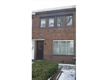 EasyKamer NL - leuk gemeubileerd kamertje te huur, Maastricht - € 325 p.m.