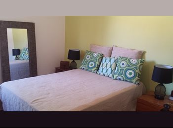 EasyQuarto PT - Alugo quarto em fevereiro e março a rapariga, Lisboa - 380 € Por mês