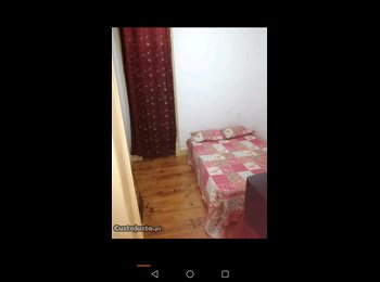 EasyQuarto PT - Quarto mobiliado Alameda do lado Metro, Lisboa - 300 € Por mês