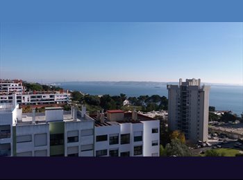 EasyQuarto PT - Aluga-se Suite em Paço de Arcos (apartamento com 2 quartos) - 350€, Lisboa - 350 € Por mês