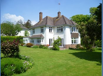EasyRoommate UK - ROOM IN LARGE DETACHED HOUSE, Sidmouth - £550 pcm