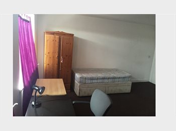 EasyRoommate UK - bed in a twin room to share - all bills included, West Ham - £347 pcm